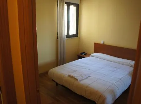 מלון Monumental *